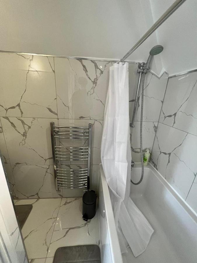 Lovely 2 Bedroom Flat With Roof Terrace In London Nw6 Luaran gambar